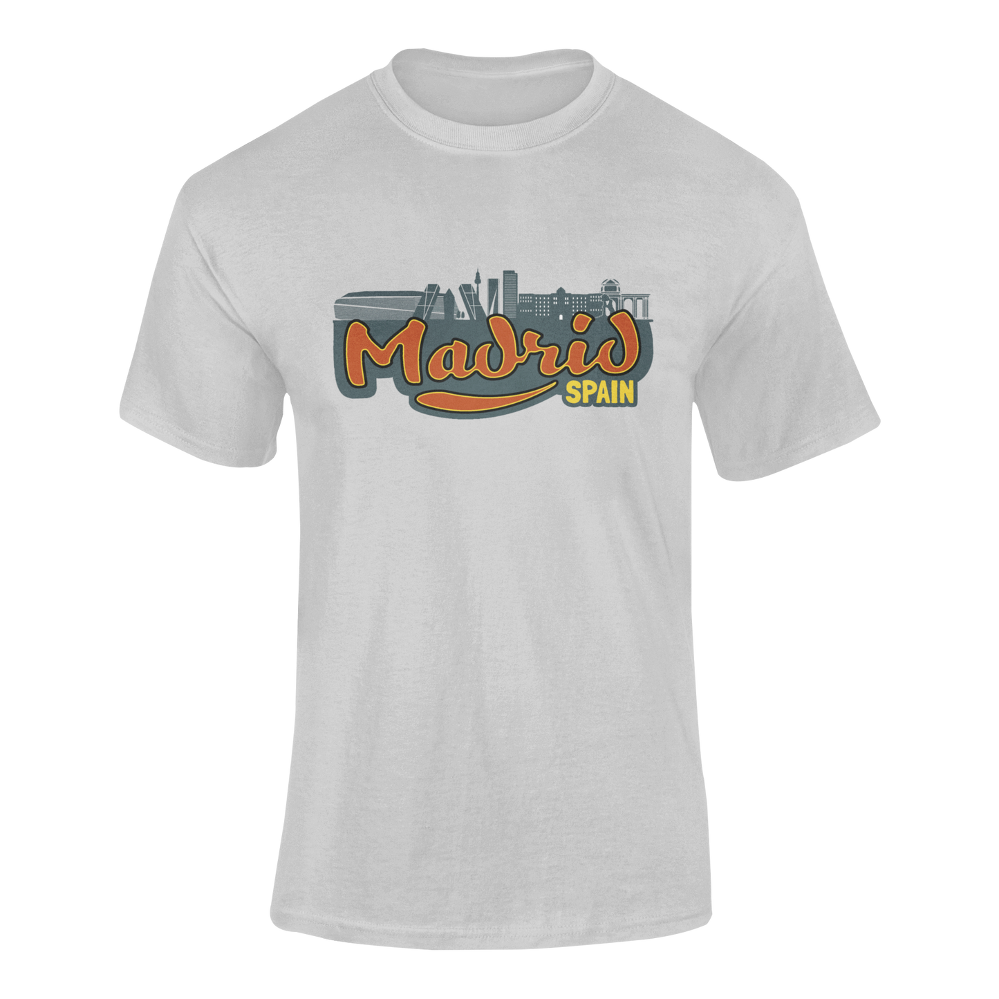 Camiseta gris claro que muestra el icónico skyline de Madrid en colores llamativos, con el nombre Madrid en letras grandes. Recuerdo perfecto para turistas.