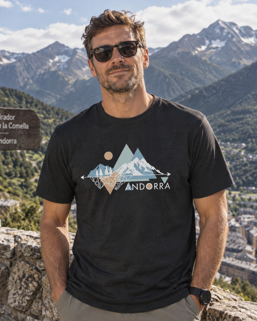 Modelo con Camiseta Skyline Andorra negra, diseño de montañas geométrico – Destination.es